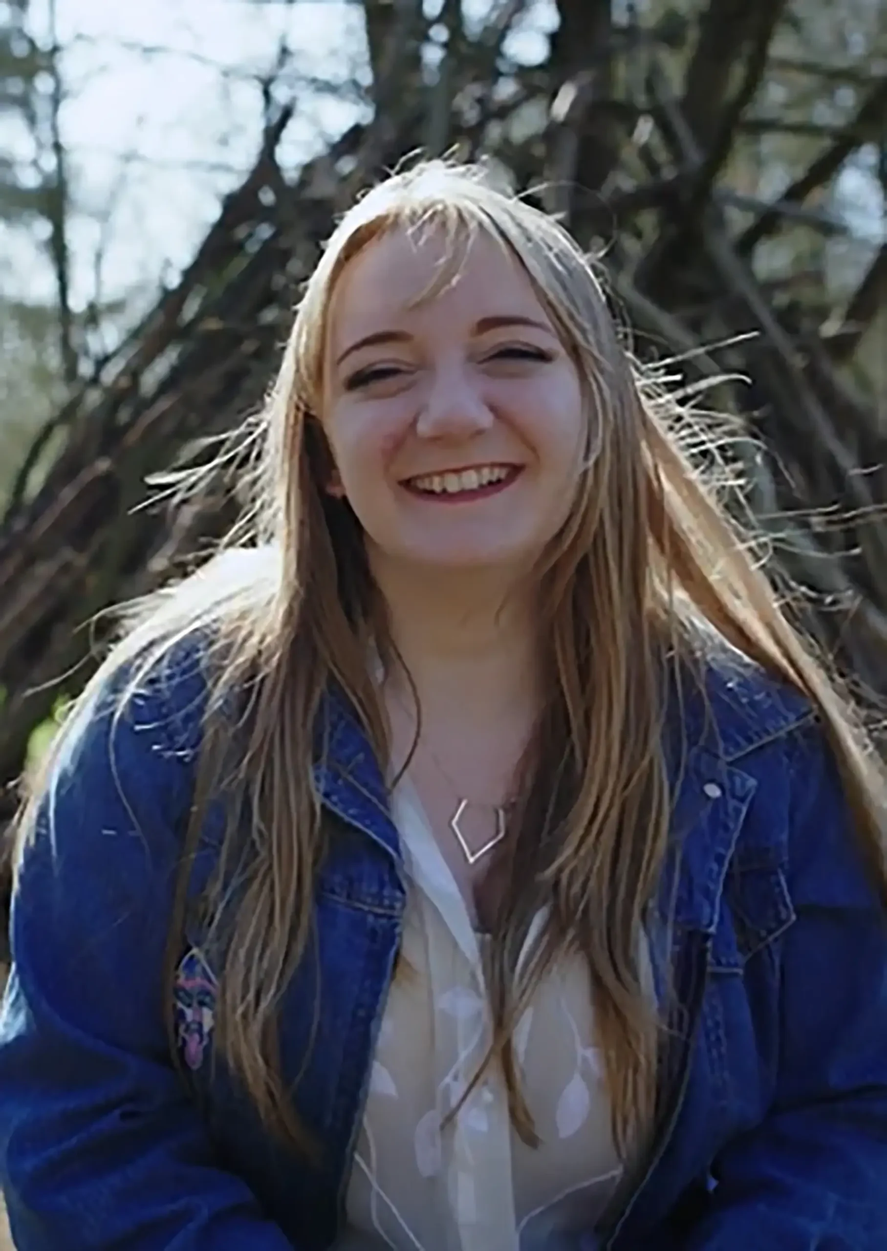Video of Curaleaf patient Hannah sharing his experience with medical cannabis and living with Chronic Pain